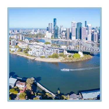 Brisbane city and the Brisbane River. 